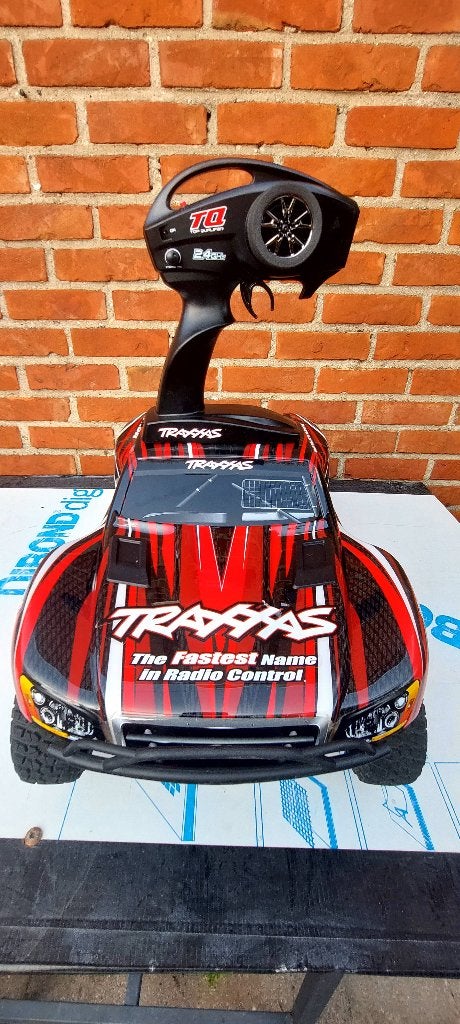Te koop traxxas slash, Auto offroad, Zo goed als nieuw, Schaal 1:10, RTR (Ready to Run)