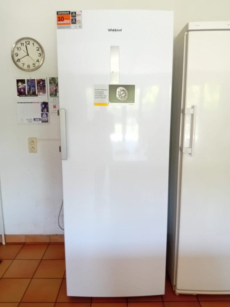 Diepvrieskast Whirlpool, Elektronische apparatuur, Vriezers en Diepvrieskisten, 160 cm of meer, Zo goed als nieuw, Ophalen, Vrieskast