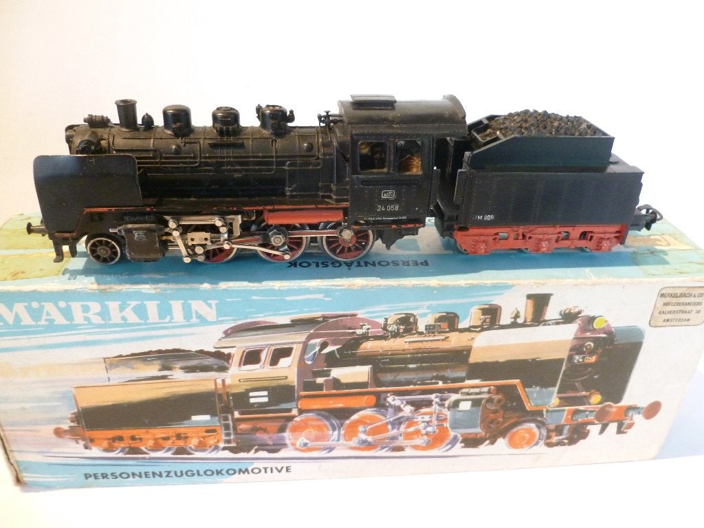 TRAINS HO, Enlèvement ou Envoi, Courant alternatif, Utilisé, Locomotive