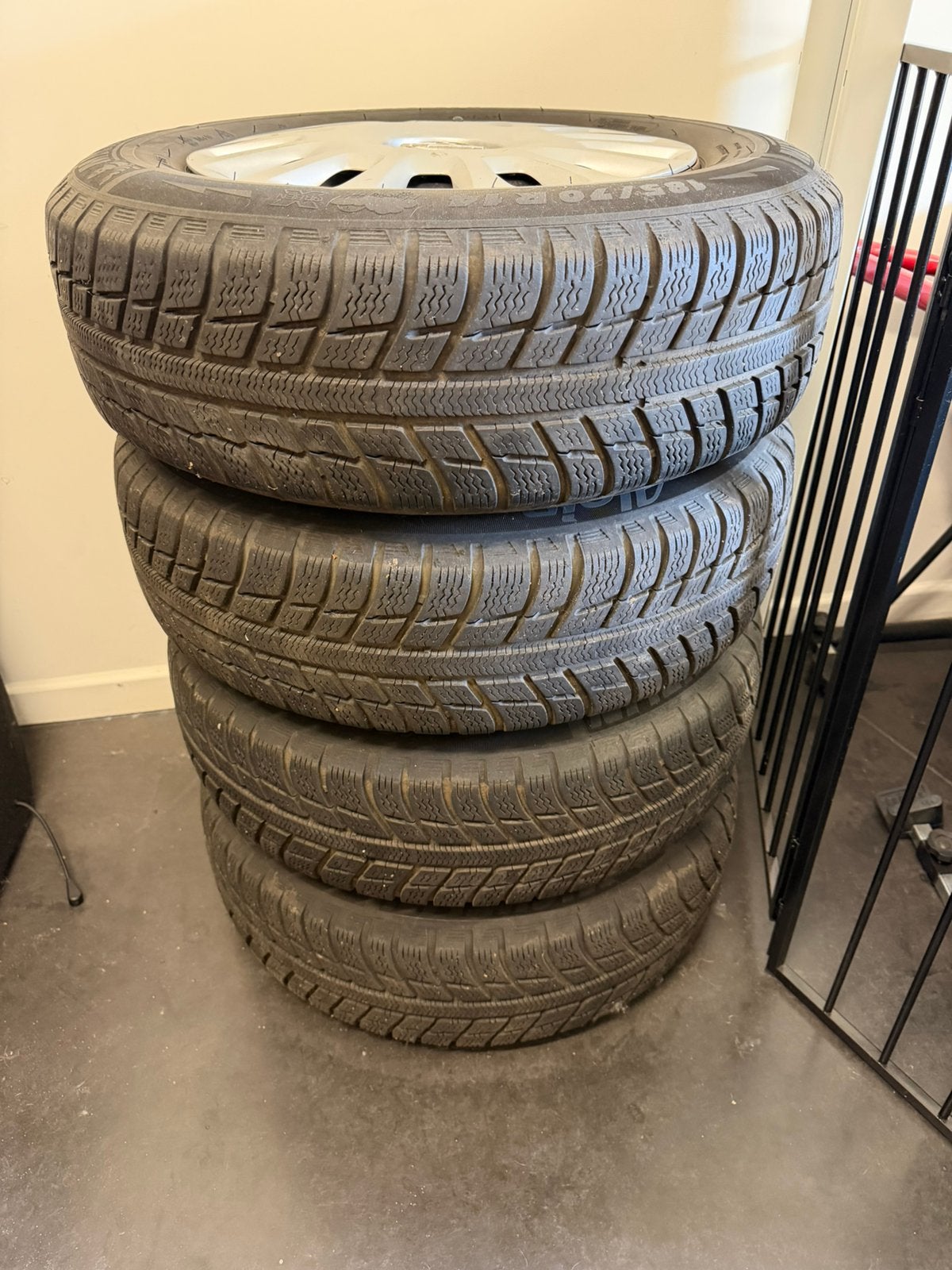 Complete set winterwielen Opel Corsa type D, Auto-onderdelen, Banden en Velgen, Ophalen, Overige, Gebruikt, Winterbanden