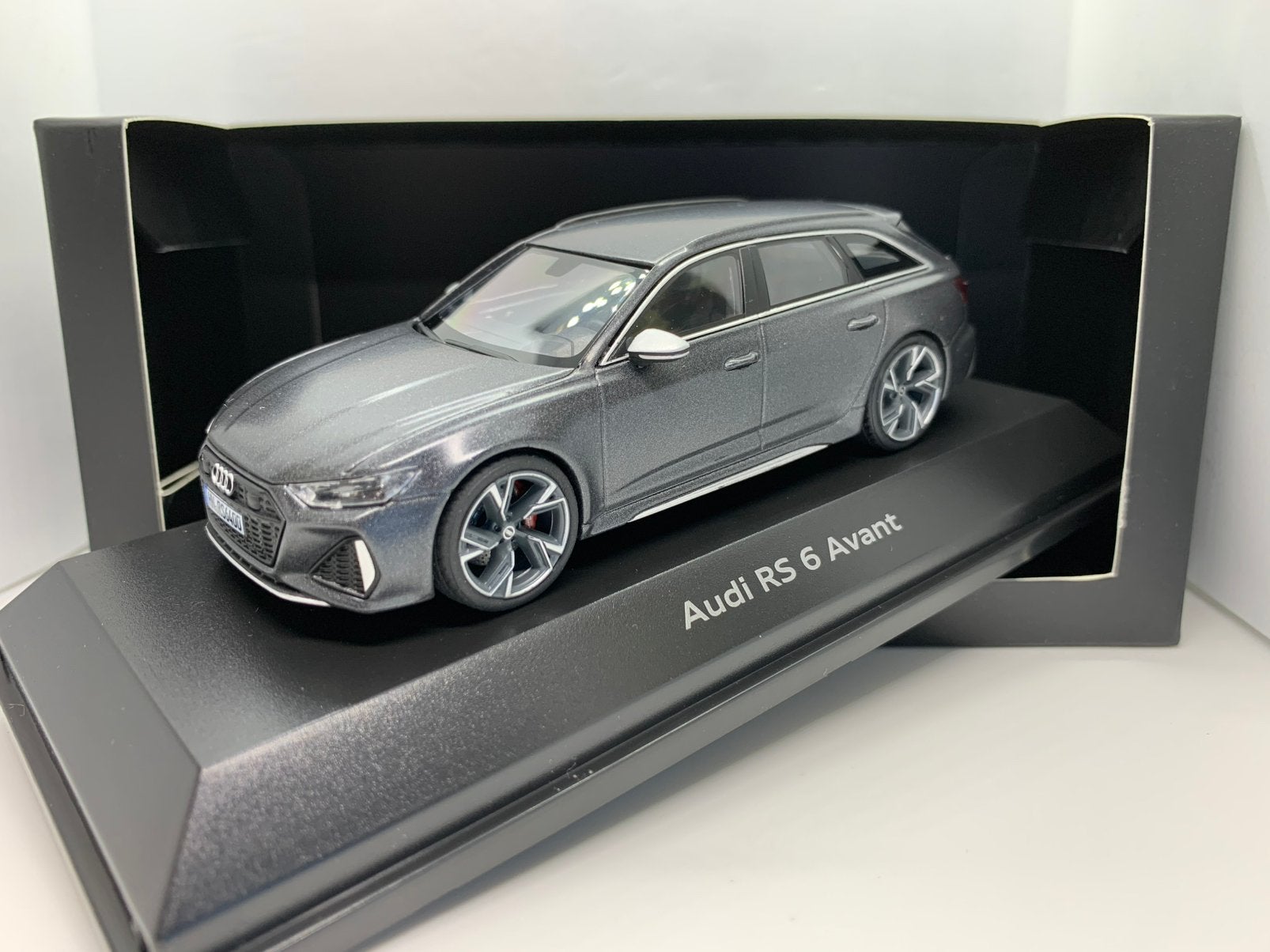 Audi RS6 C8 Avant (Type 5G) 2020 - MiniChamps, Verzenden, Nieuw, Auto, MiniChamps
