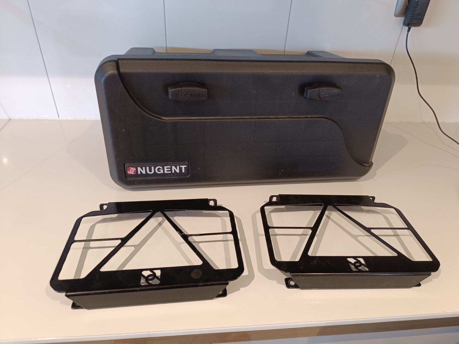 Coffre a outils Nugent, Enlèvement