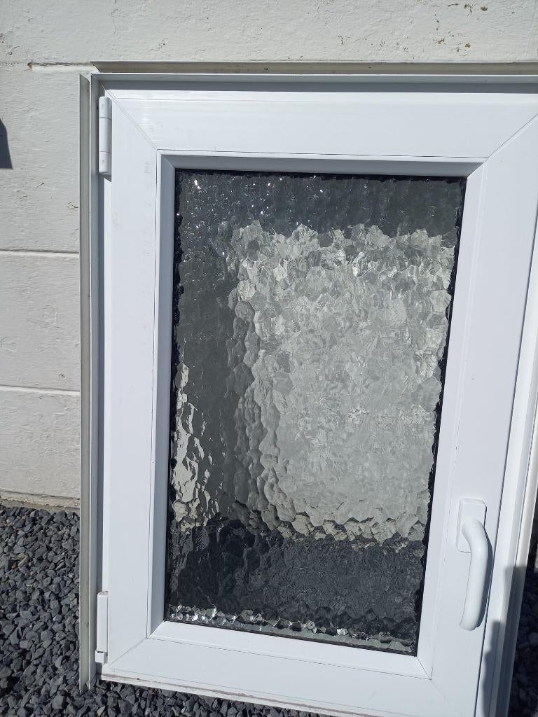 Châssis fenêtre oscillo-battant PVC blanc vitre brouillée, Bricolage & Construction, Vitres, Châssis & Fenêtres, Utilisé, Fenêtre de façade ou Vitre