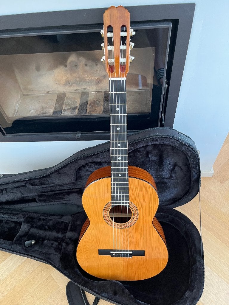 Guitare classique espagnole - Fernandez Modelo 20, Muziek en Instrumenten, Snaarinstrumenten | Gitaren | Akoestisch, Nieuw, Klassieke of Spaanse gitaar