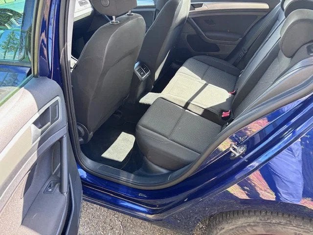 Volkswagen Golf (bj 2018), https://public.car-pass.be/vhr/3b0cd781-4c99-4404-b7f5-0e96335e8f47, Gebruikt, 4 cilinders, Blauw