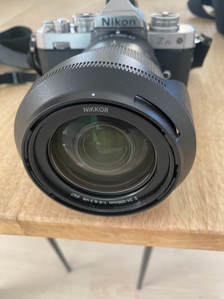 Nikon Z fc body + Nikon 24-200mm (NikkorZ), Audio, Tv en Foto, Ophalen, 21 megapixels, Bodydop, Zo goed als nieuw