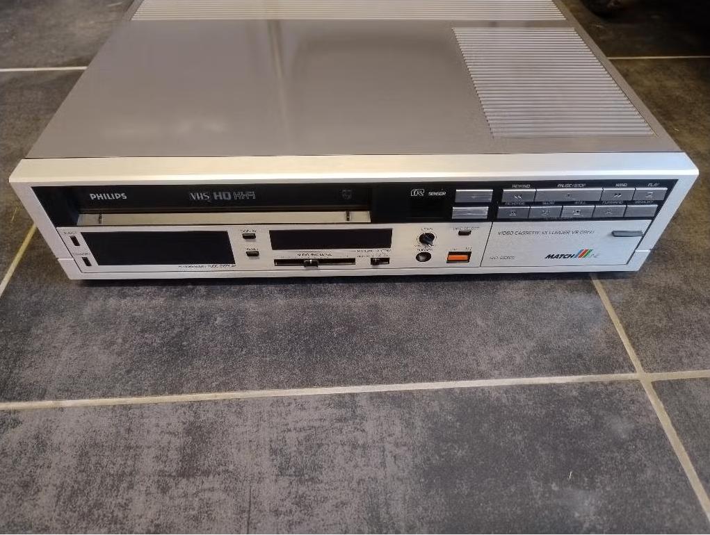 Philips VR 6860, Audio, Tv en Foto, Videospelers, Niet werkend, VHS-speler of -recorder, Ophalen