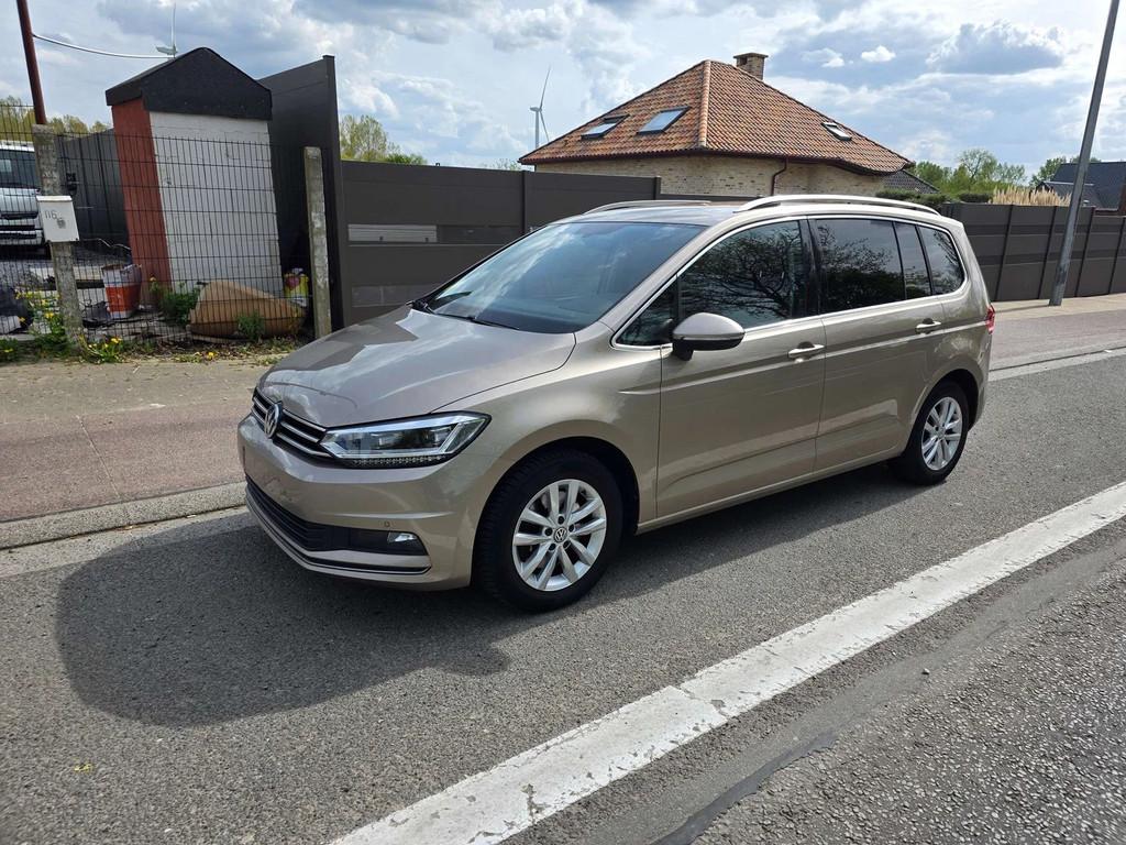 Volkswagen Touran 1.6 TDi SCR Highline DSG 1°EIG IN PERFECT, Auto's, Automaat, 4 cilinders, 116 pk, https://public.car-pass.be/vhr/2eaa0055-d480-409e-a7f9-73ebe60aeb7a