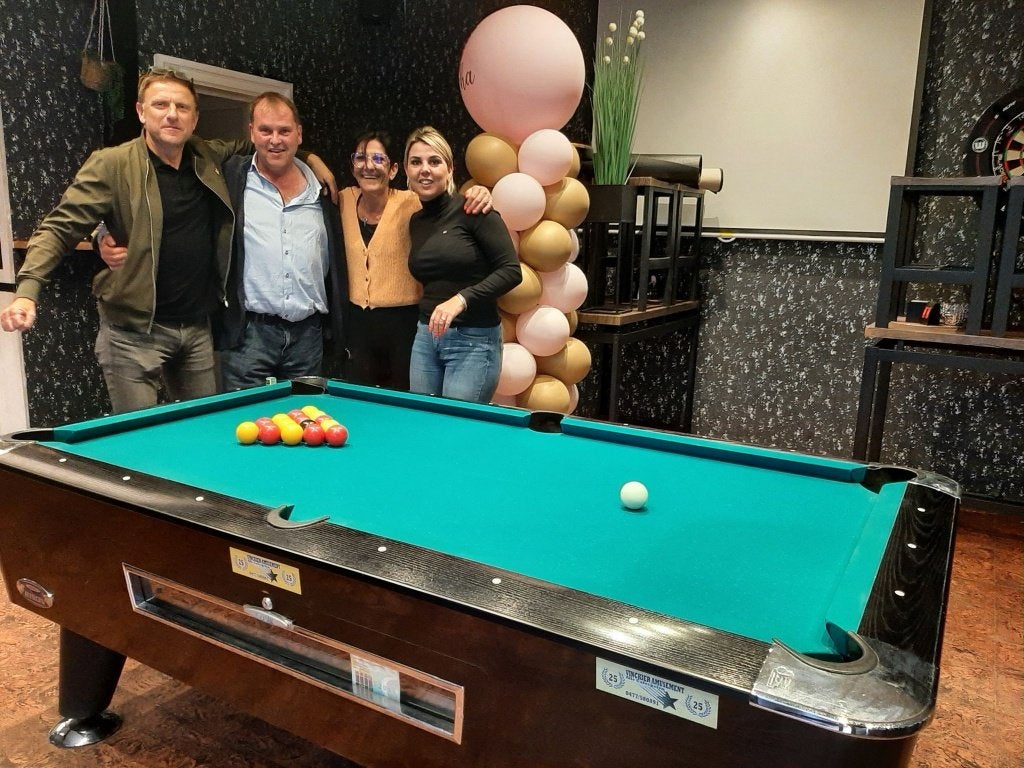 Nieuwe en gebruikte poolbiljarts., Sports & Fitness, Billards & Billards américains, Enlèvement, Comme neuf, Table de billard