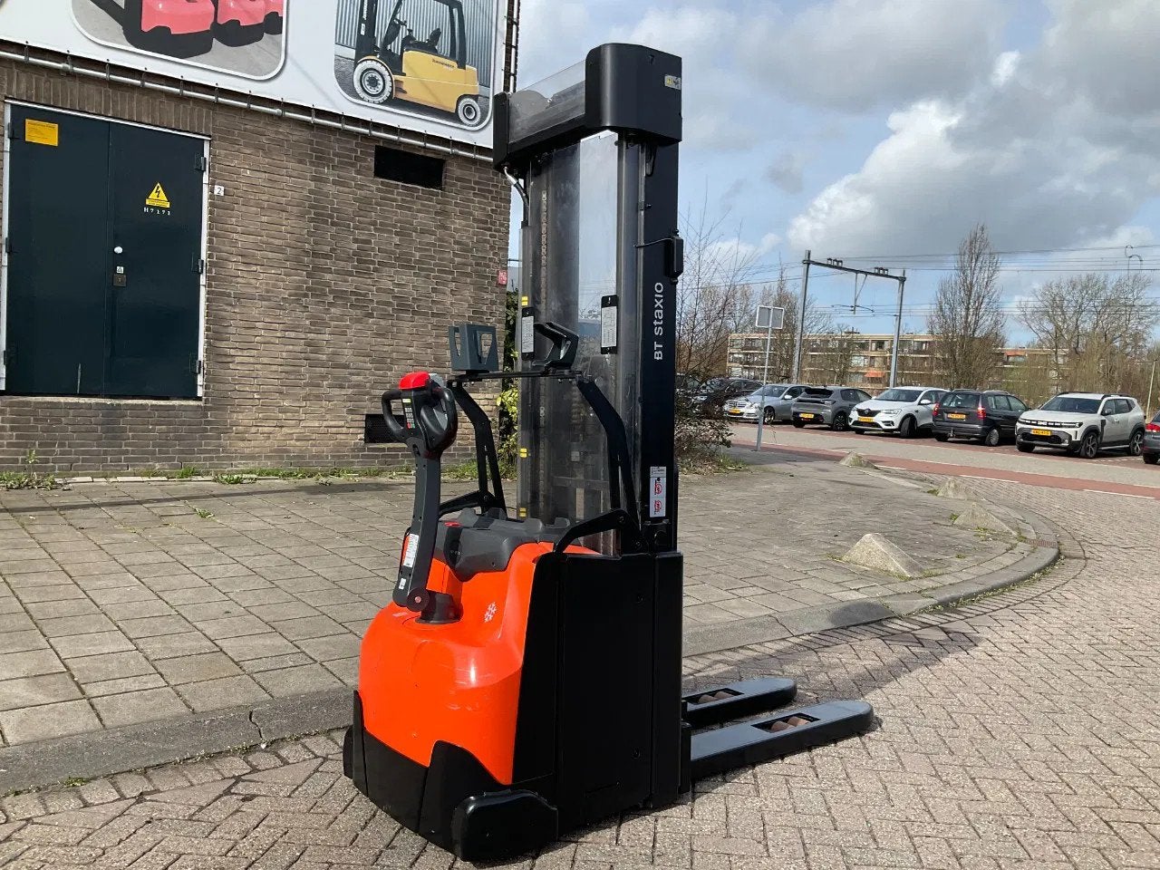 Toyota SWE145L 1450KG 5.40METER STAPELAAR / HEFTRUCK, Empileur, Électrique, Toyota, Marconistraat 2
3133KL  Vlaardingen, NL