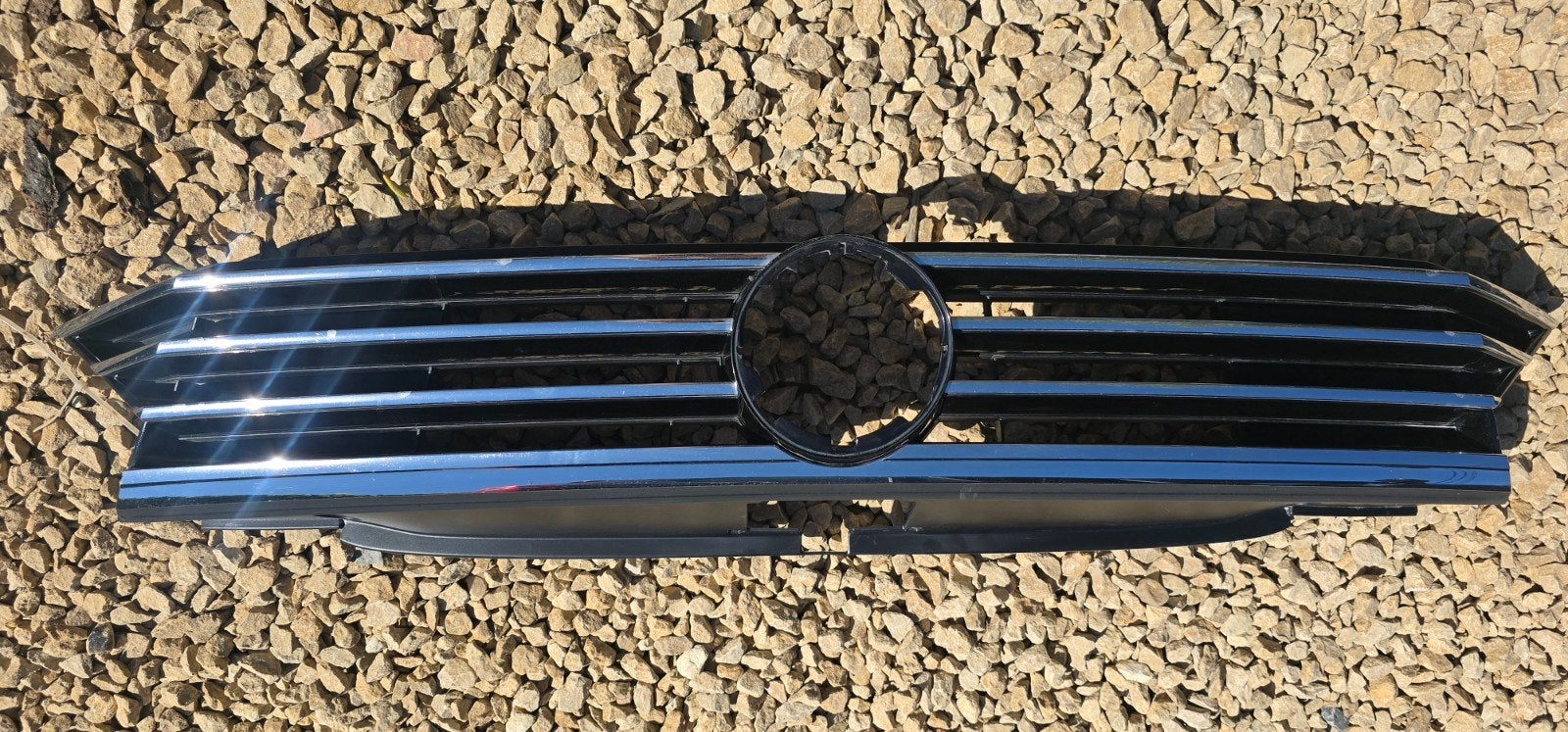 Grille de calandre VW Passat neuve, Autos : Pièces & Accessoires, Enlèvement