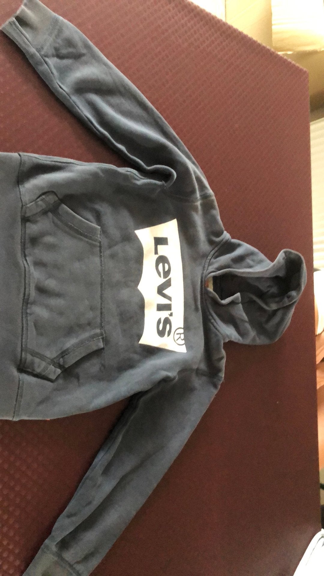 Trui levis 8jaar, Ophalen