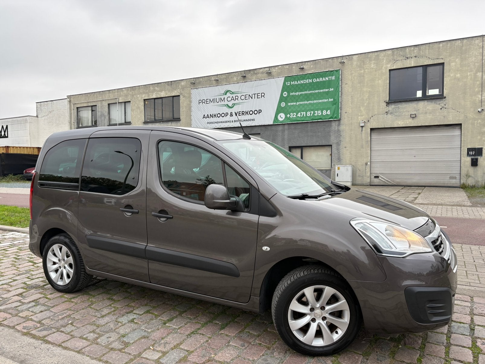 Peugeot Partner | 12 M Garantie | 103 Dkm | Benzine | 2016 |, Auto's, Voorwielaandrijving, 4 cilinders, 72 kW, https://public.car-pass.be/vhr/27226dbd-e47c-4857-80f4-e2f3a3871e56
