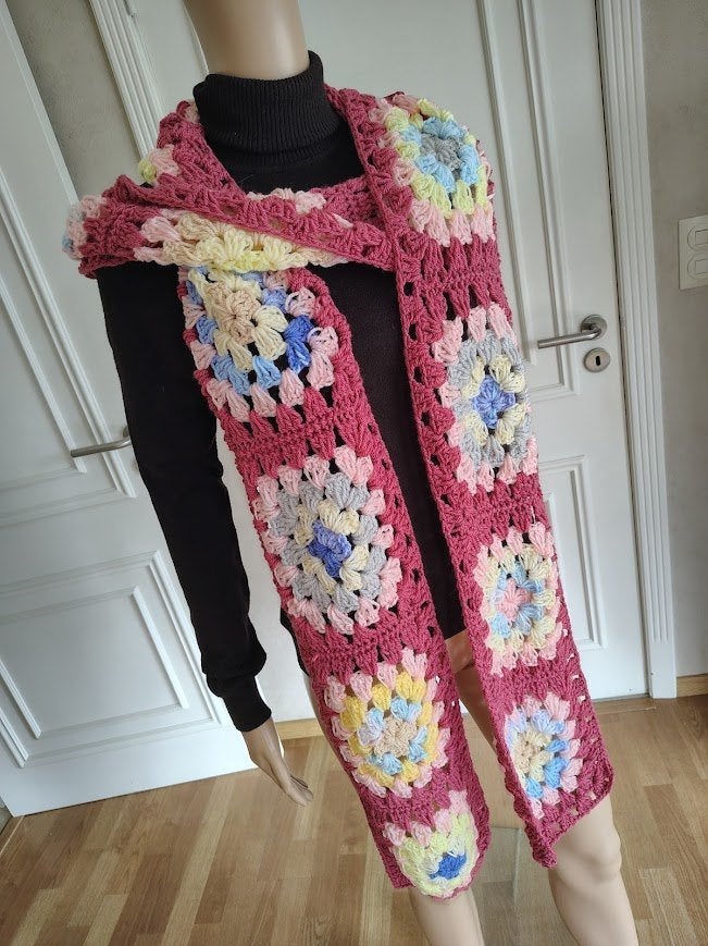 lange granny square sjaal, Kleding | Dames, Mutsen, Sjaals en Handschoenen, Ophalen of Verzenden, Sjaal