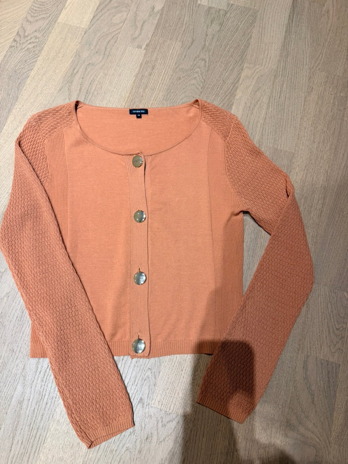 Korte gilet Caroline Biss - Zalmroze - maat 40, Enlèvement, Comme neuf, Taille 38/40 (M), Autres couleurs