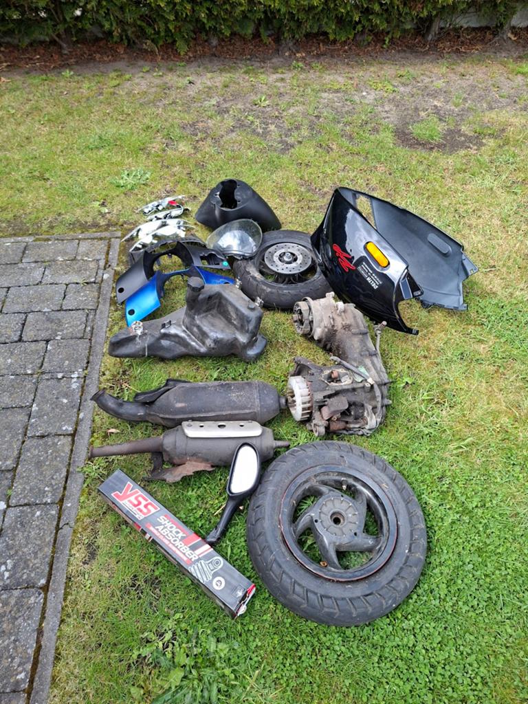 Onderdelen voor scooters, Ophalen