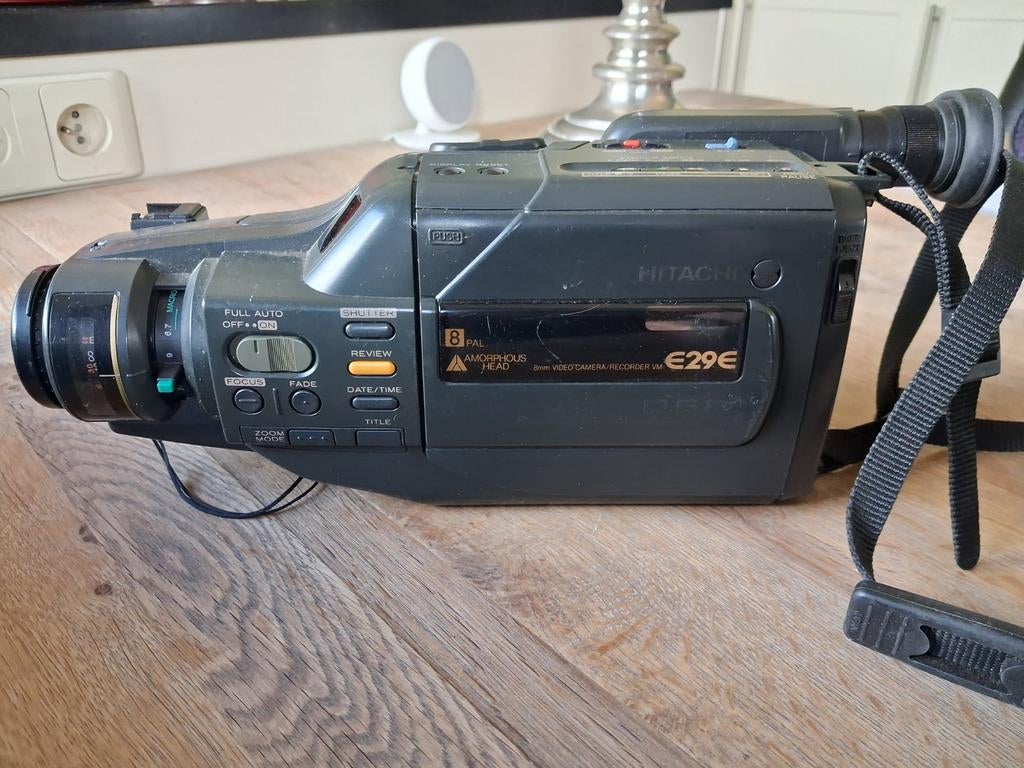 Caméra vidéo Hitachi E29e, Enlèvement