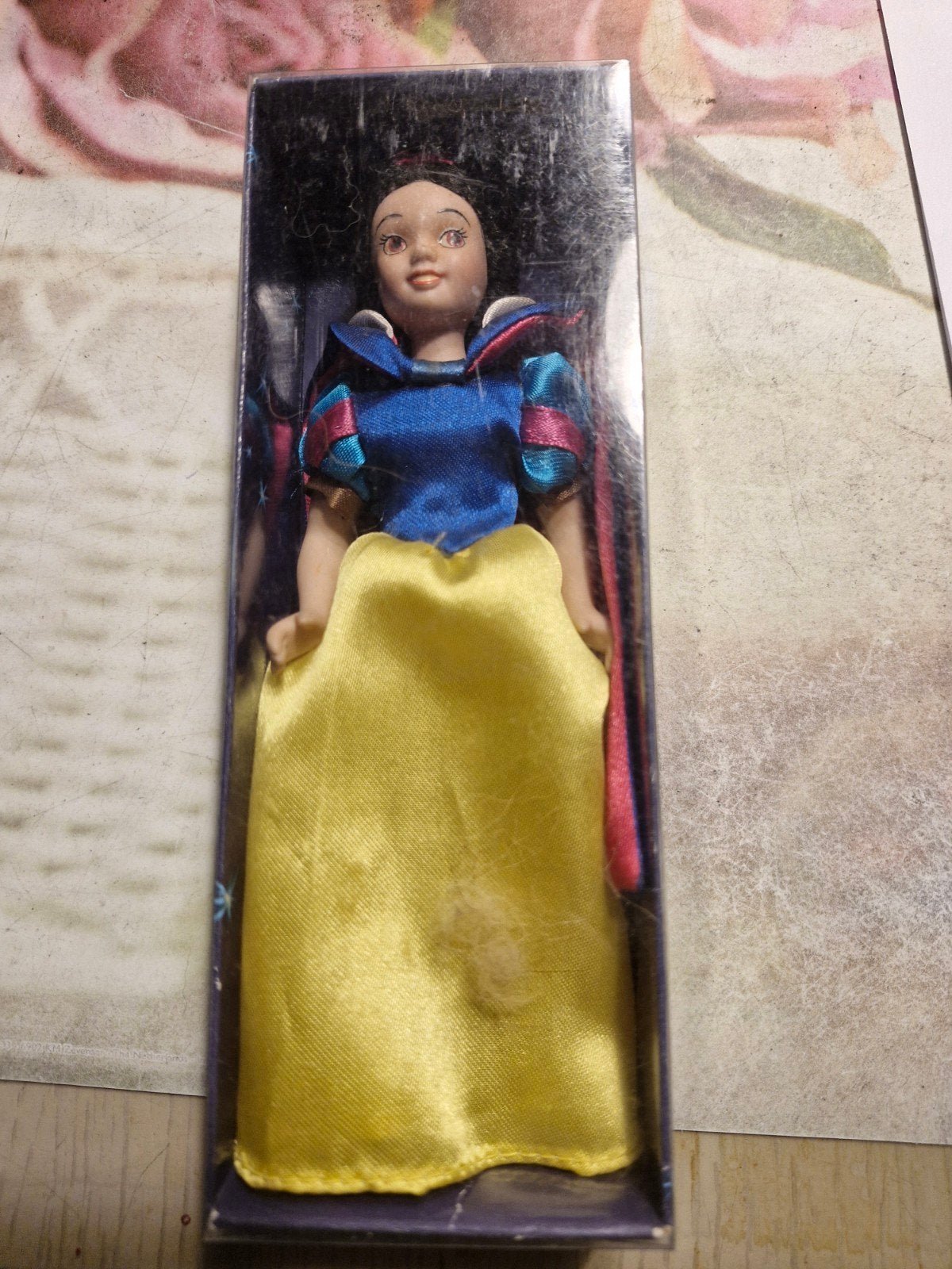 nouvelke poupee porcelaine disney blanche neige, Collections, Enlèvement ou Envoi, Neuf