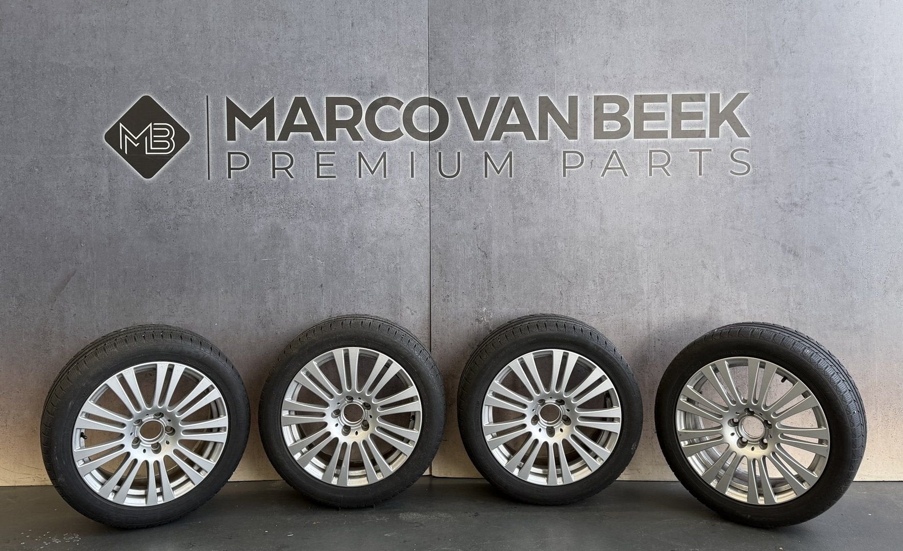 17 Inch winter wielen set Mercedes E klasse W212, Auto-onderdelen, Banden en Velgen, Gebruikt, -, -, Banden en Velgen