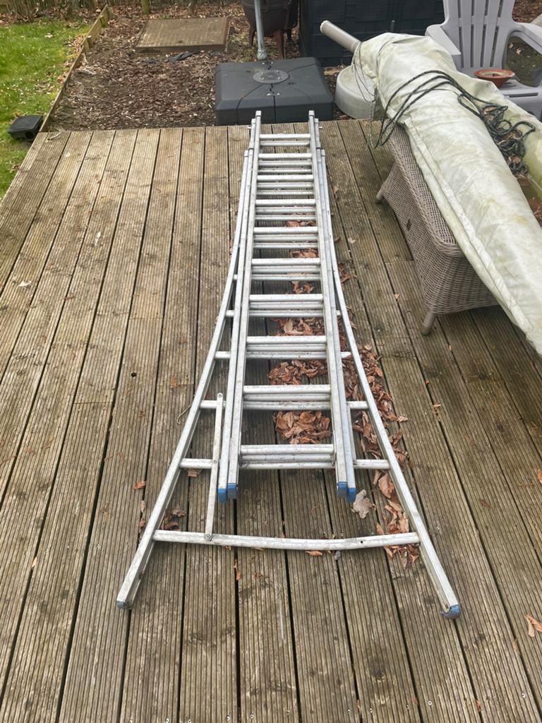 Ladder 3 delig, Doe-het-zelf en Bouw, Ladders en Trappen, Ophalen, Zo goed als nieuw, Ladder
