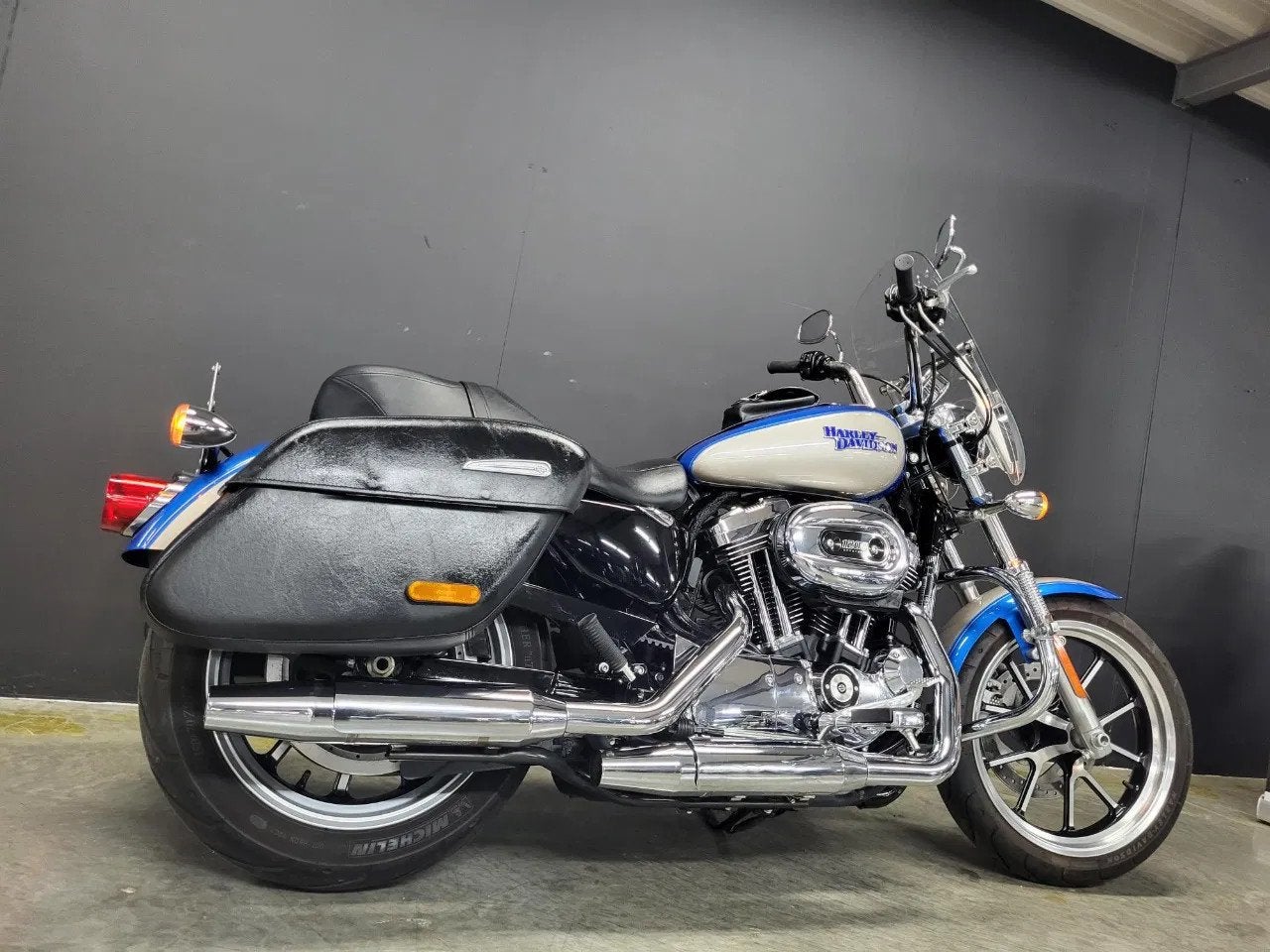 Harley-Davidson XL 1200T SuperLow (bj 2018), Chopper, Bedrijf, Meer dan 35 kW, 1200 cc