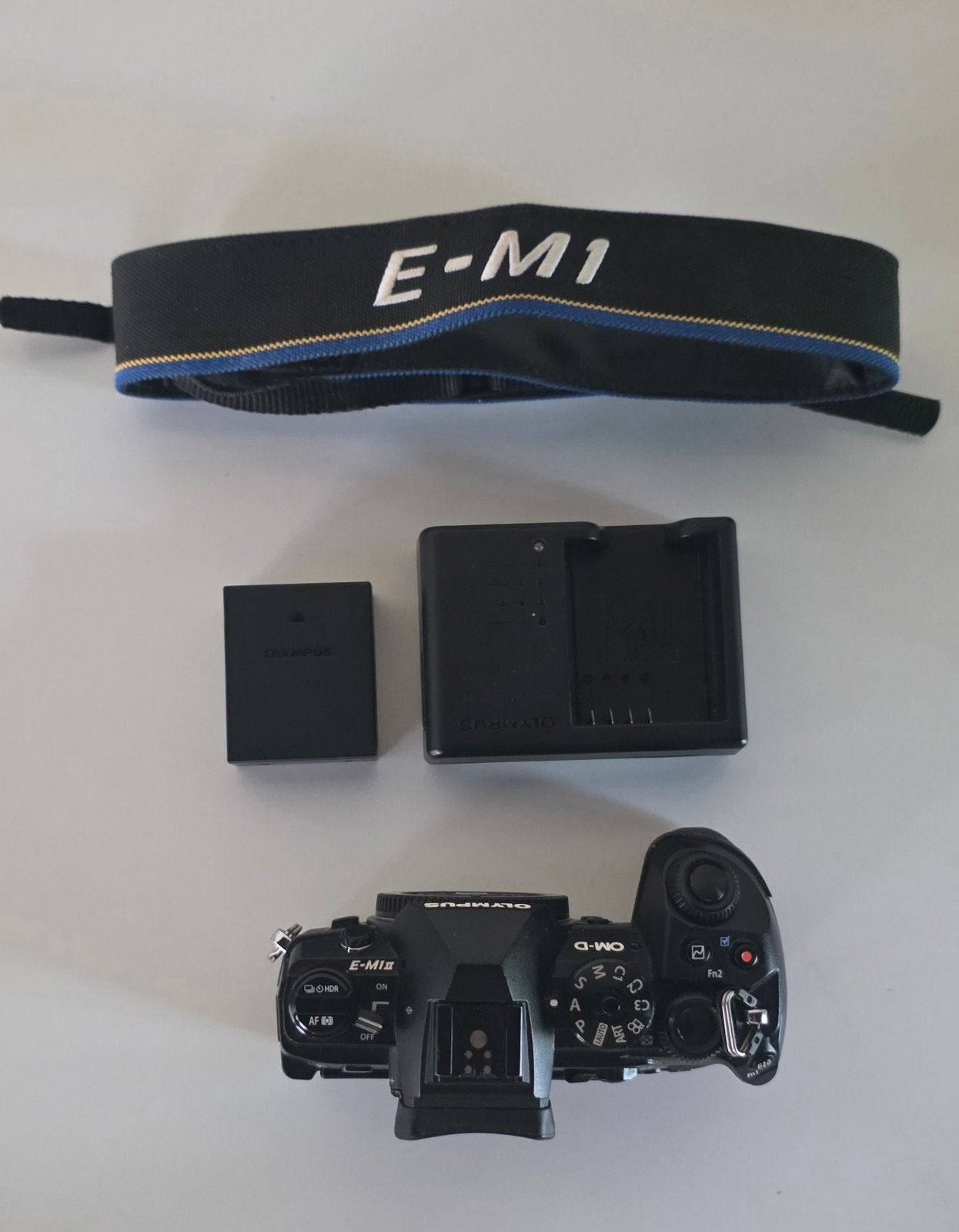 Olympus OM-D E-M1 Mark II Systeemcamera met FL-LM3 flitser, Accu, Beeldstabilisatie, Ophalen of Verzenden, Zo goed als nieuw