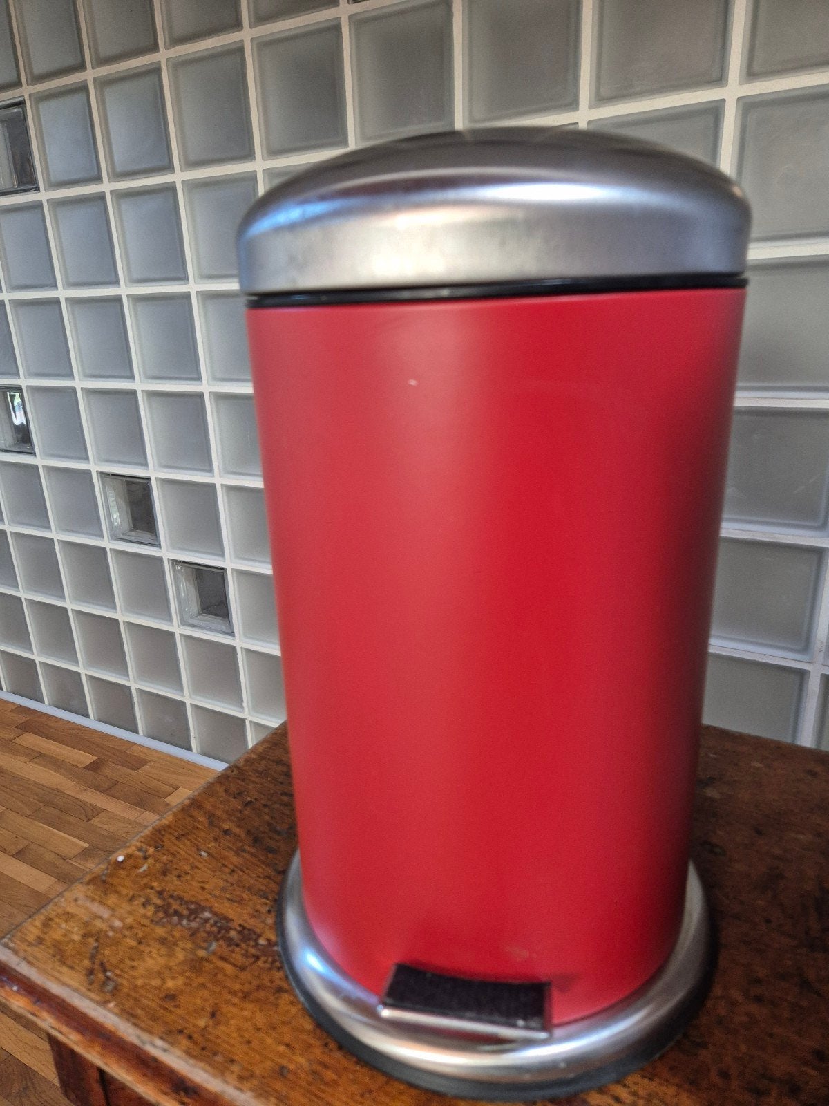 Pedaalemmer Mjösa rood Ikea, Ophalen