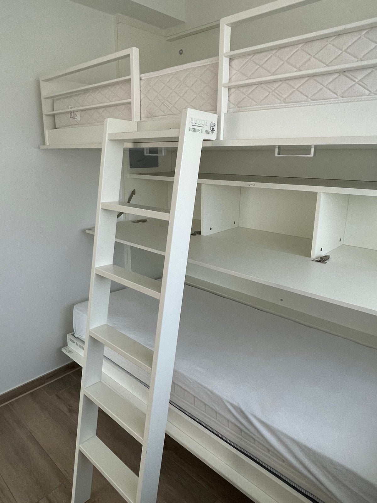 Opklapbaar stapelbed, Ophalen, Zo goed als nieuw, Stapelbed