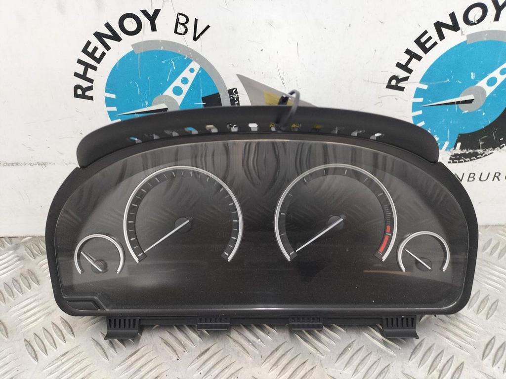 BMW 5 SERIES 520d High Executive  KLOKKENPANEEL 2011, Enlèvement ou Envoi, Utilisé, Stiba membre