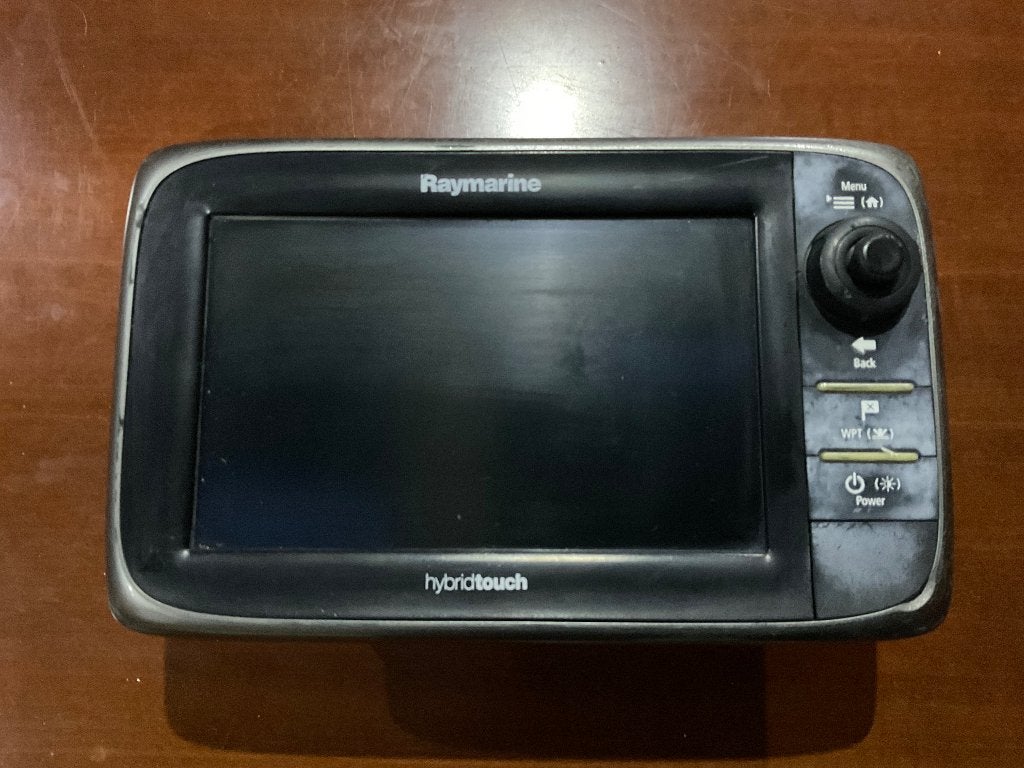 Raymarine e7 Hybrid plotter met navionics MED kaart, Ophalen, Gebruikt