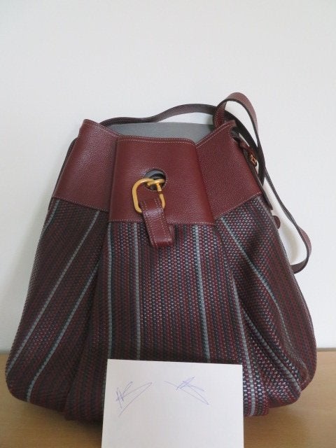 Prachtige Delvaux Faust in DE winterkleur bordeaux !, Enlèvement, Neuf, Autres couleurs, Sac à main
