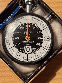 Somptueux chronomètre Heuer Interclub– Réf. 542.903–Full Set, Comme neuf, Enlèvement, Blanc, Heuer