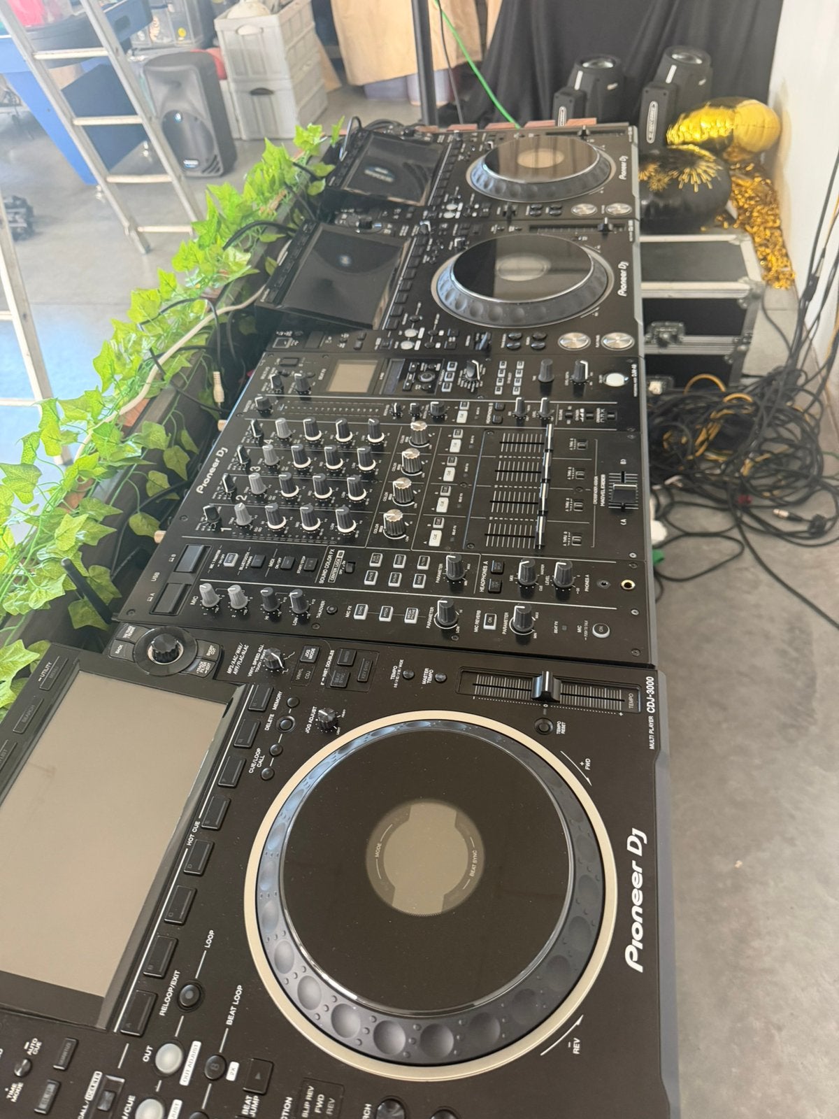 Volledige dj set 3x pioneer cdj 3000, djmA9 in flightcases, Enlèvement, Comme neuf, Pioneer