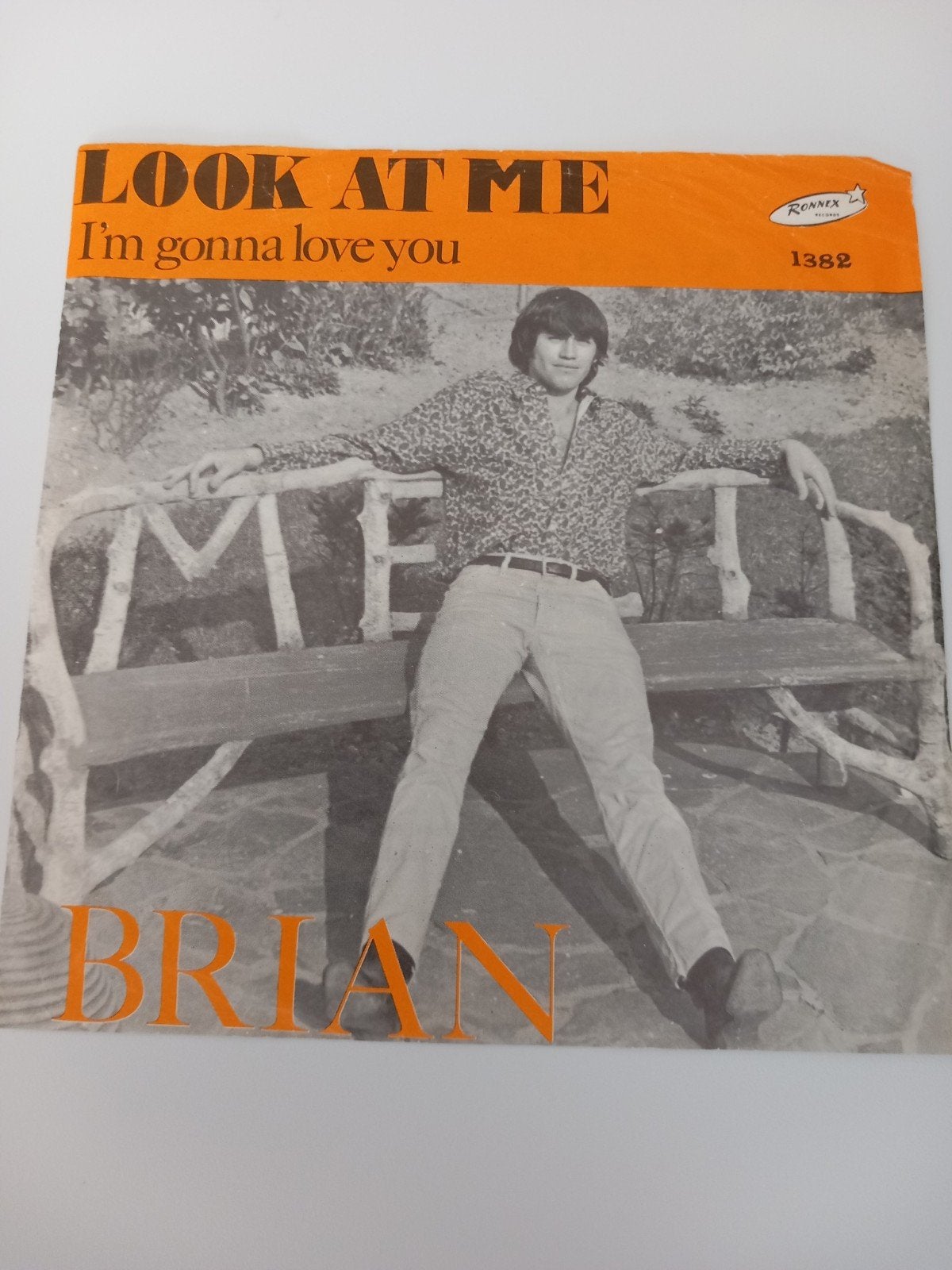 BRIAN . LOOK AT ME. POPCORN 45T