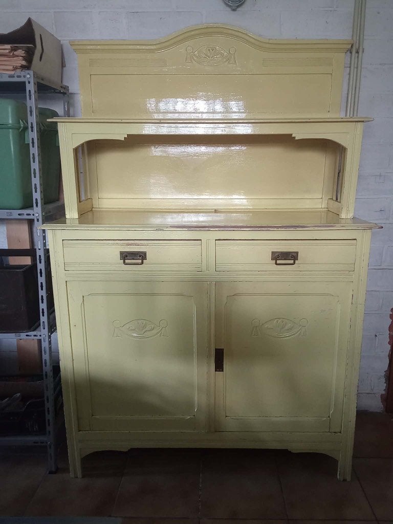 Buffet vernis années 1930 en bon état, Maison & Meubles, Armoires | Buffets, Avec tablette(s), 25 à 50 cm, 100 à 150 cm, Utilisé