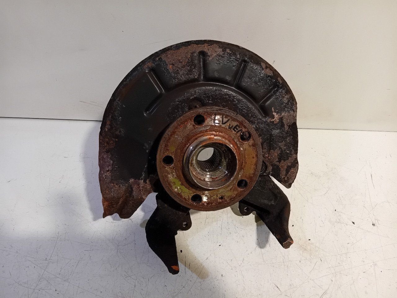 Wielnaaf links voor Skoda Fabia, Onderdelen@venauto.nl, Van der Ven Autorecycling B.V., Gebruikt, Ettenseweg 76, 4706 PB Roosendaal, The Netherlands