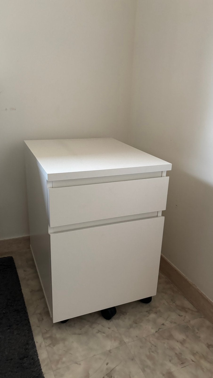 IKEA MICKE ladeblok op wieltjes, Huis en Inrichting, Ophalen, Zo goed als nieuw