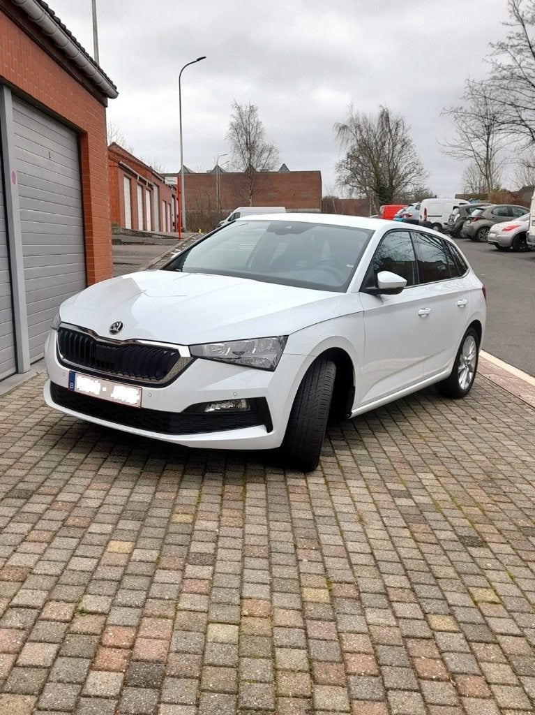 Set deTapis de Sol + Coffre Skoda Scala (partir de 05/2019), Enlèvement, Utilisé