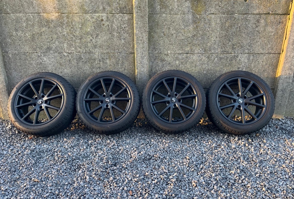 Set d'hiver BMW en parfait état !, Autos : Pièces & Accessoires, Pneus & Jantes, Pneus et Jantes, Véhicule de tourisme, 18 pouces
