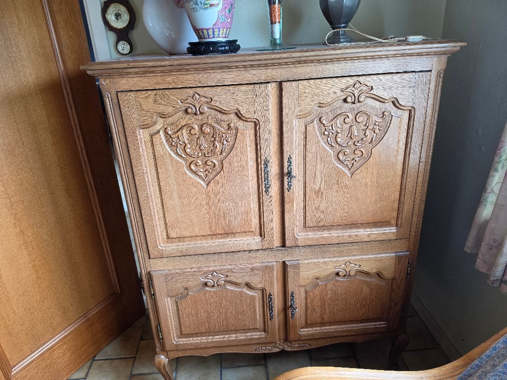Vintage eiken mediakast Louis XV, Ophalen