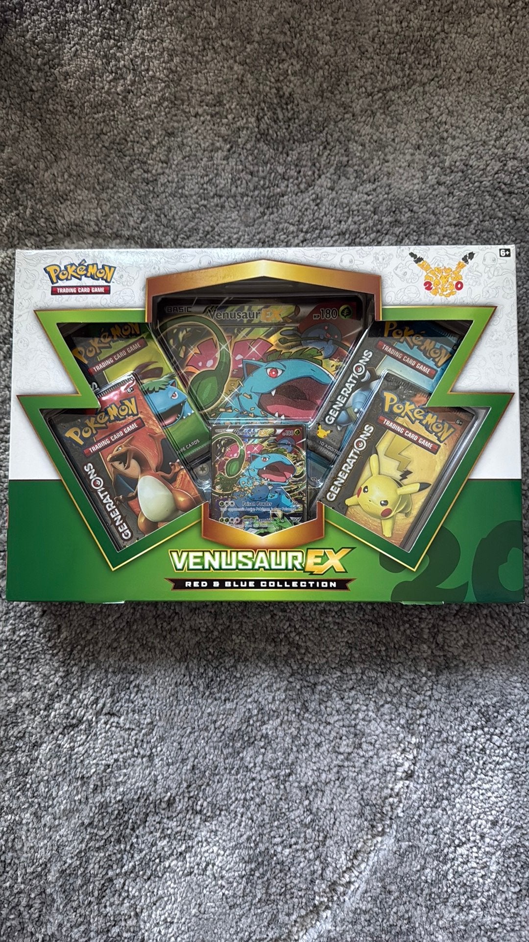 Red & Blue pokemon Collection [Venusaur EX], Ophalen of Verzenden, Nieuw, Boosterbox