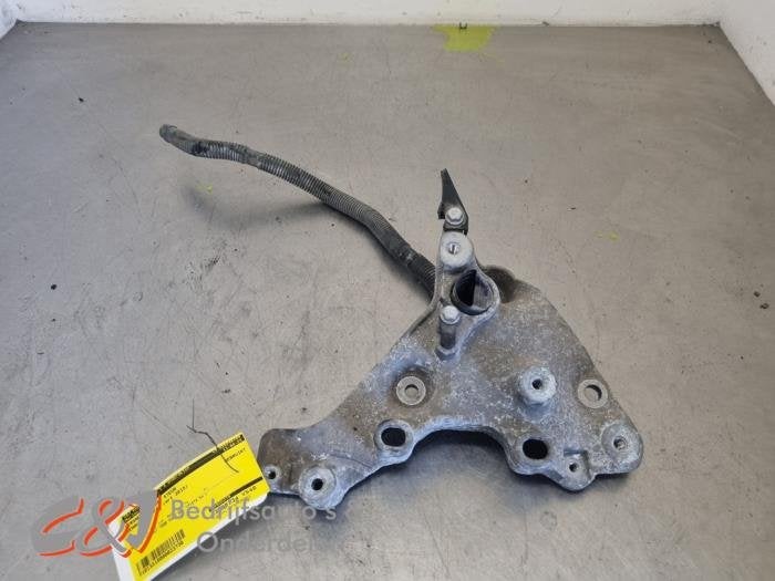 Versnellingsbak Steun van een Renault Trafic, Gebruikt, -, Renault, -