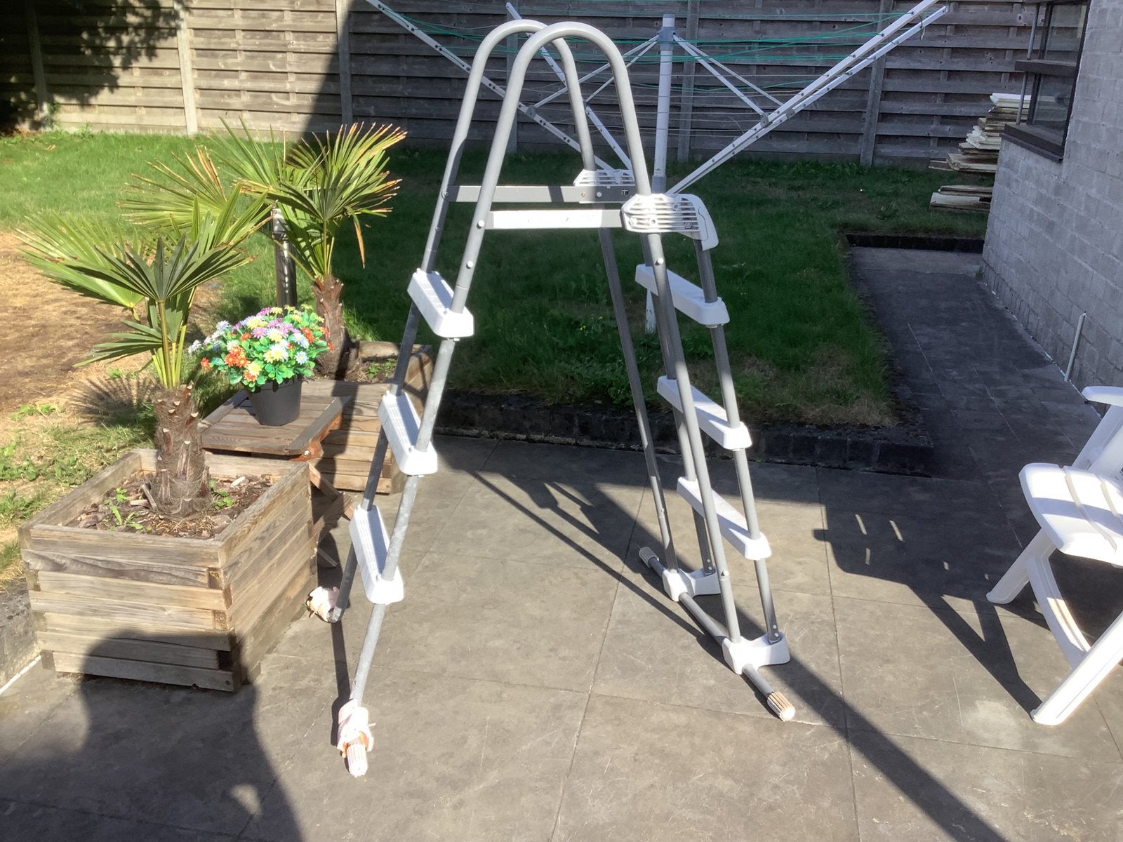 Zwembad ladder, Ophalen of Verzenden, Zo goed als nieuw, Ladder
