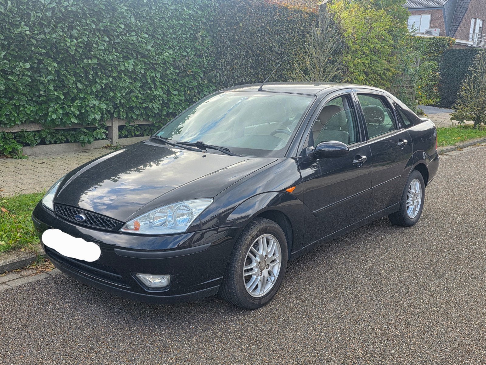 Ford Focus Ghia 1.6 Benzine 118000km, Auto's, Beige, 4 cilinders, 1600 cc, Zwart