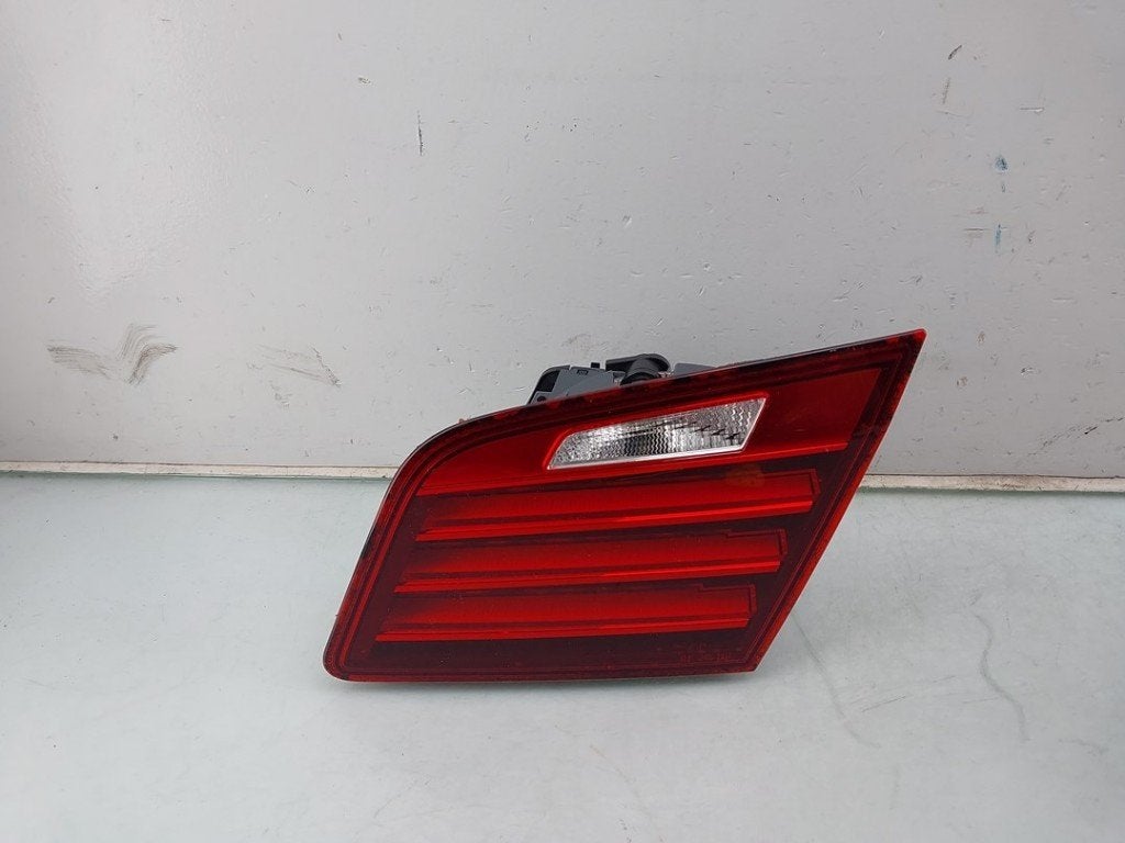 FEU ARRIÈRE DROIT BMW 5 serie (F10) (|63217306164|), Utilisé, BMW, Petuelring 130
80809  München, DE, Bayerische Motoren Werke AG