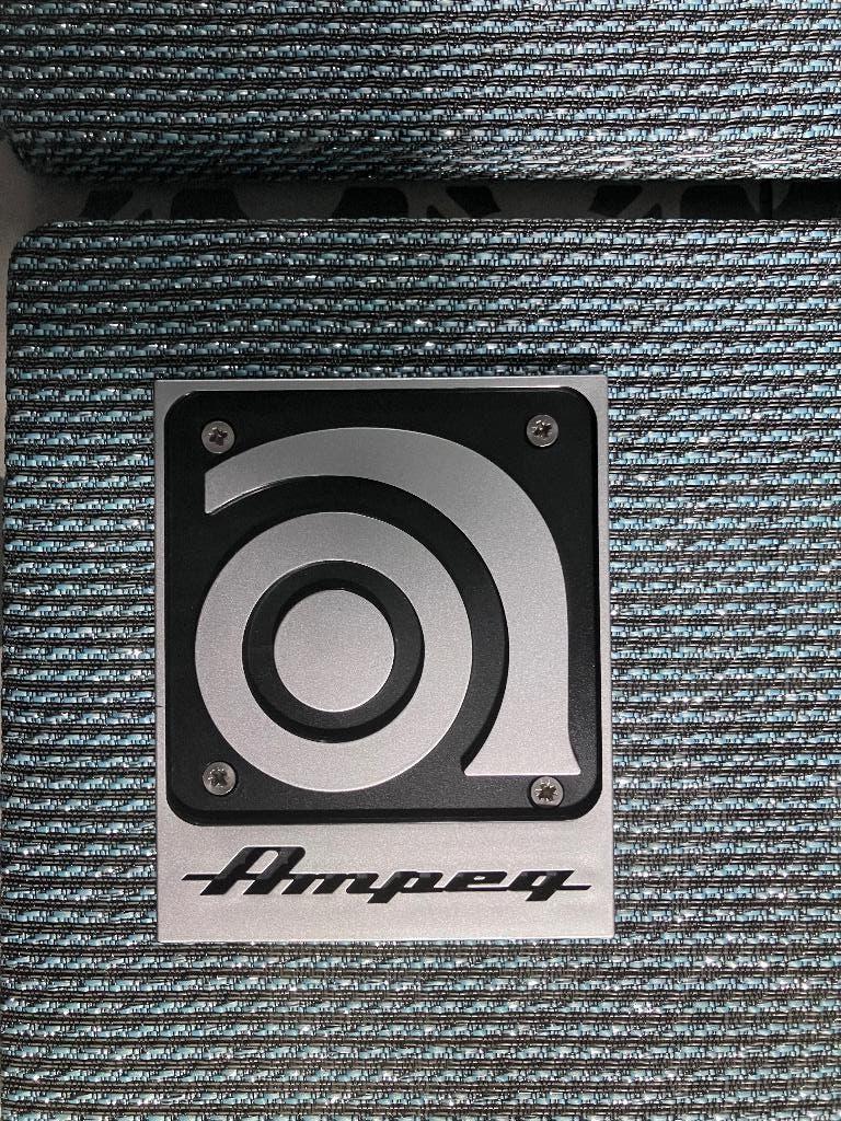 Ampeg Grilldoek Gloednieuw, Muziek en Instrumenten, Snaarinstrumenten | Gitaren | Bas, Nieuw, Elektrisch, Ophalen
