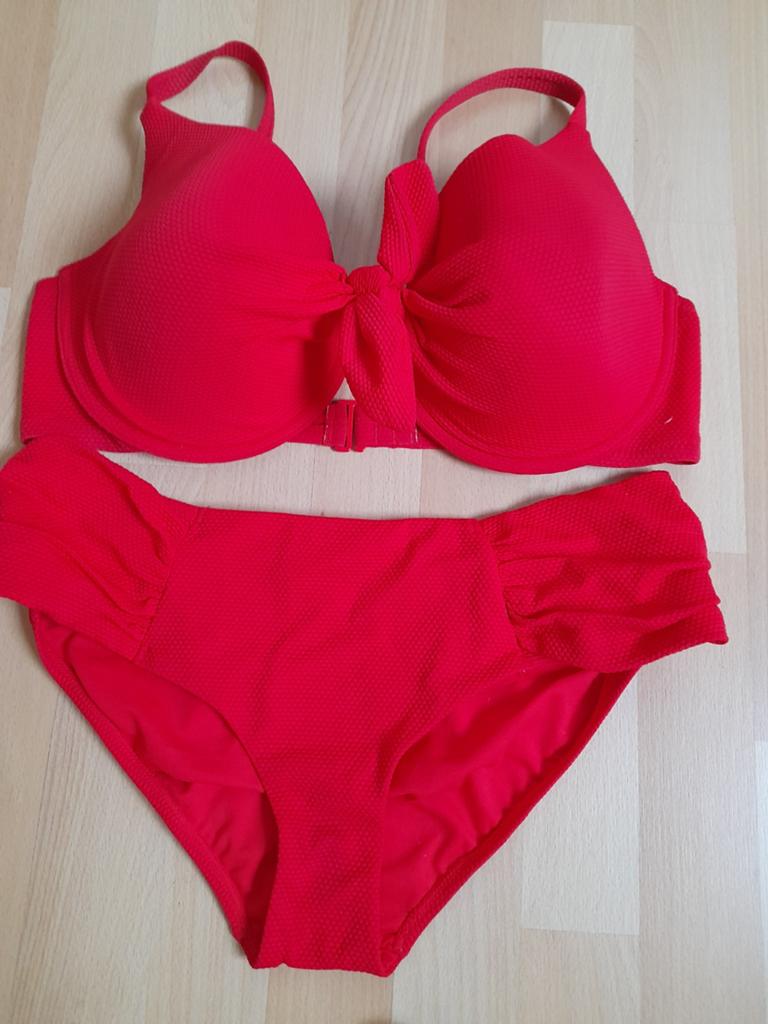 Rode bikini C&A, Kleding | Dames, Badmode en Zwemkleding, Ophalen of Verzenden, Bikini