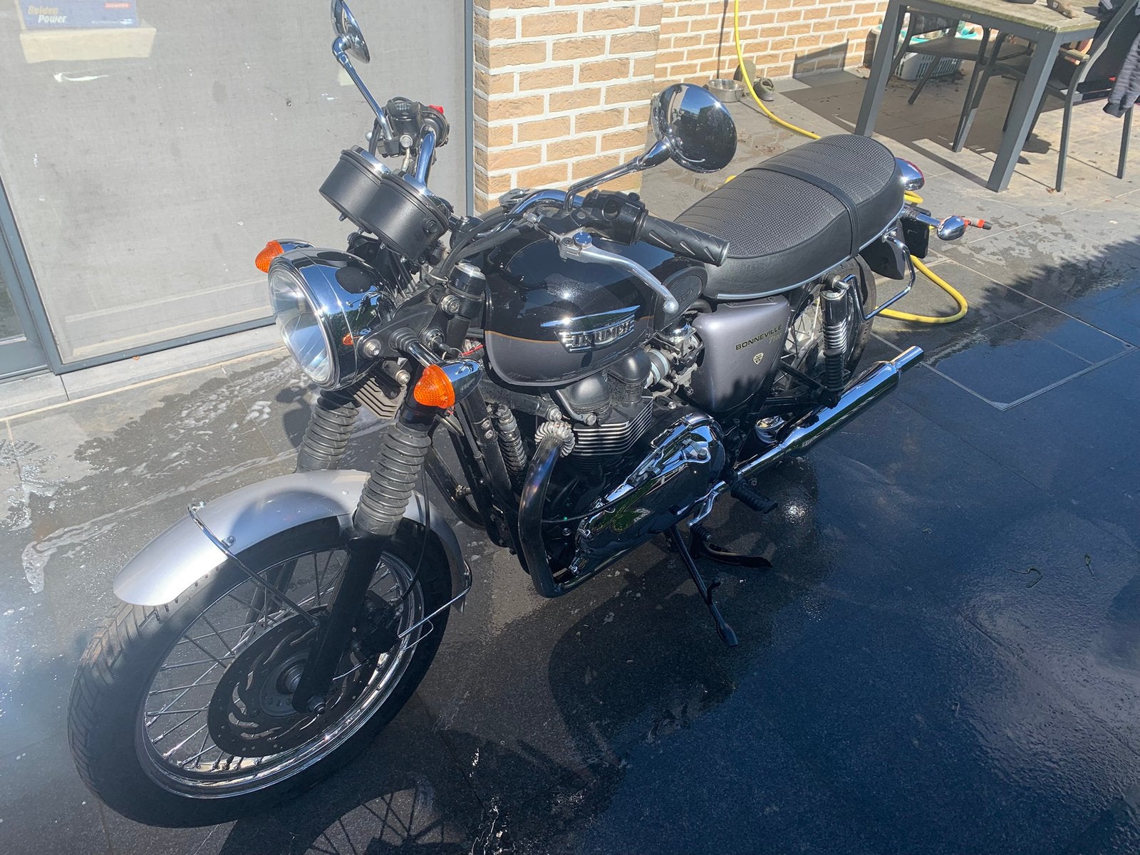 Triumph Bonneville, Motos, Permis Moto A, Plus de 35 kW, Échappement sport, 2 cylindres
