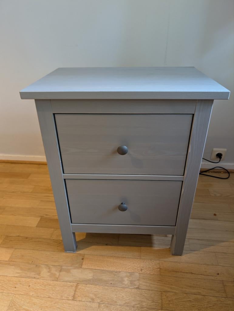 Table de chevet / Commode IKEA HEMNES (2 tiroirs) – Gris, Maison & Meubles, Bois