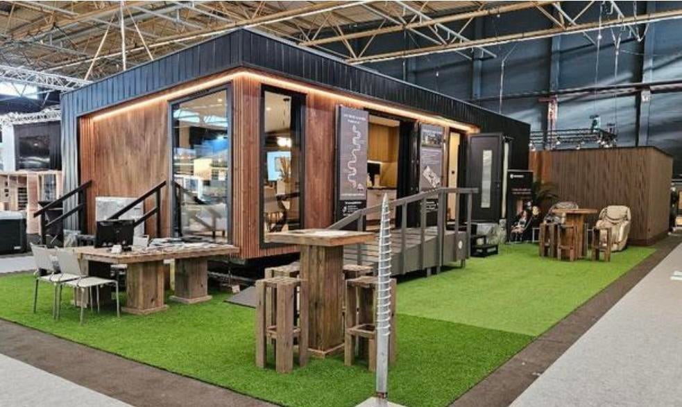 LUXE TINY HOUSE — EERSTEKLAS UITRUSTING, Immo